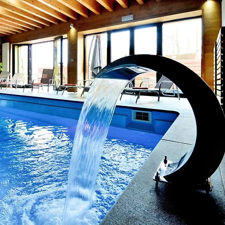 בית נופש Walk Luxury With Pool