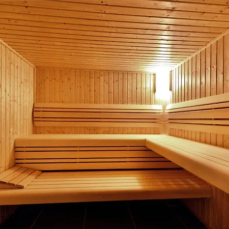 Walk Luxury With Pool