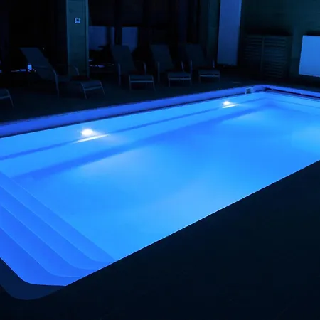 Walk Luxury With Pool * רוברטוויל